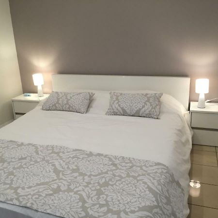 Sun Villa Chambre Chez L Habitant 圣丹尼斯 外观 照片